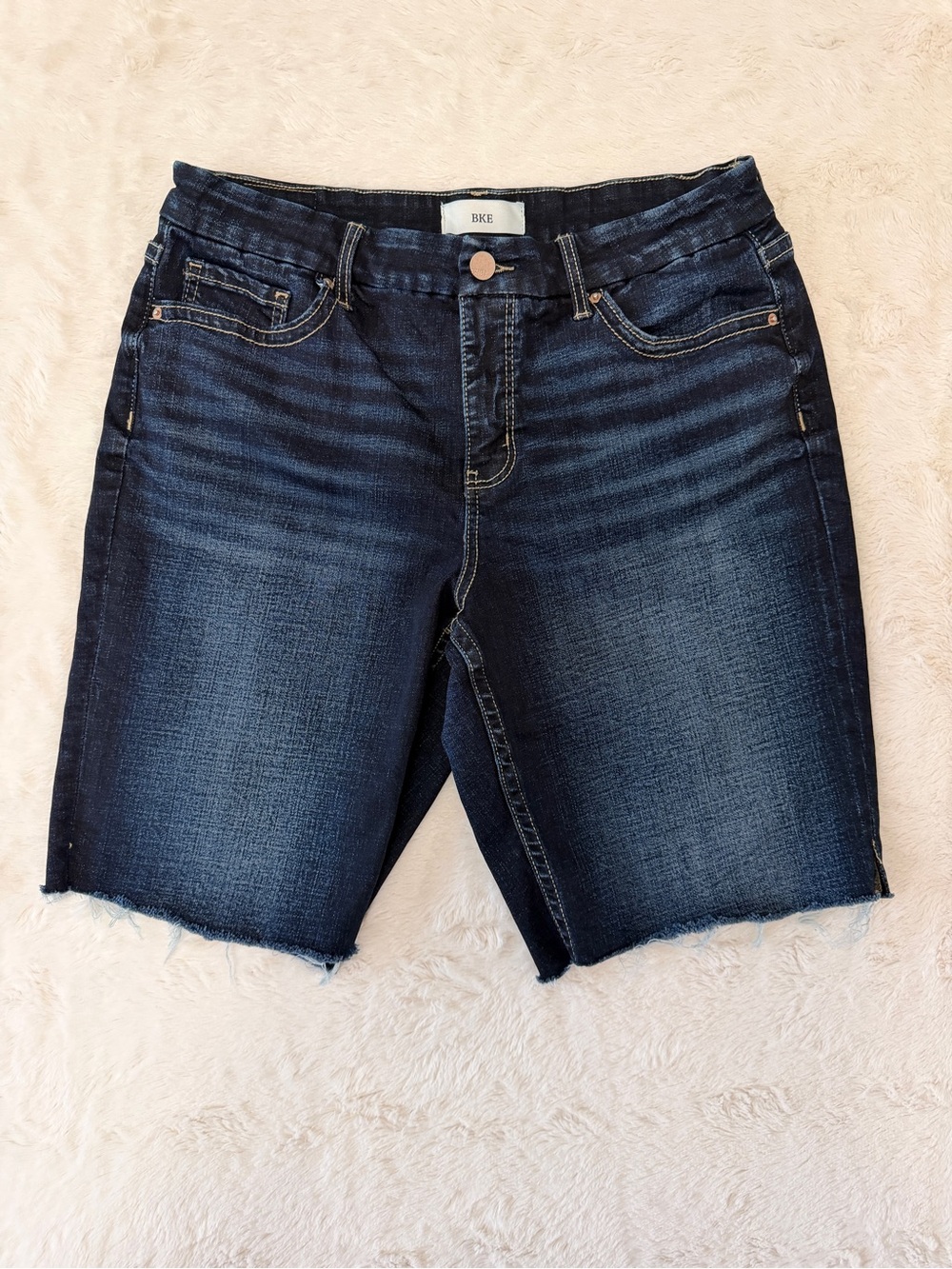 BKE Denim Gabby Stretch Shorts Size 30 Raw Cut Hem Dark Wash